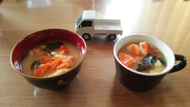 食育 三男,味噌汁を作り始めた